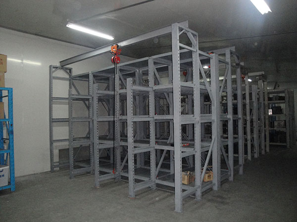 配天车模具货架